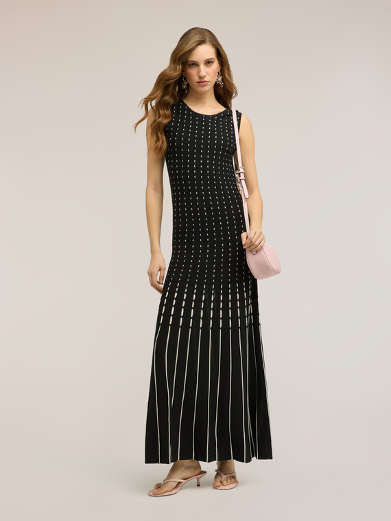 Vestito lungo pliss&eacute; in maglia