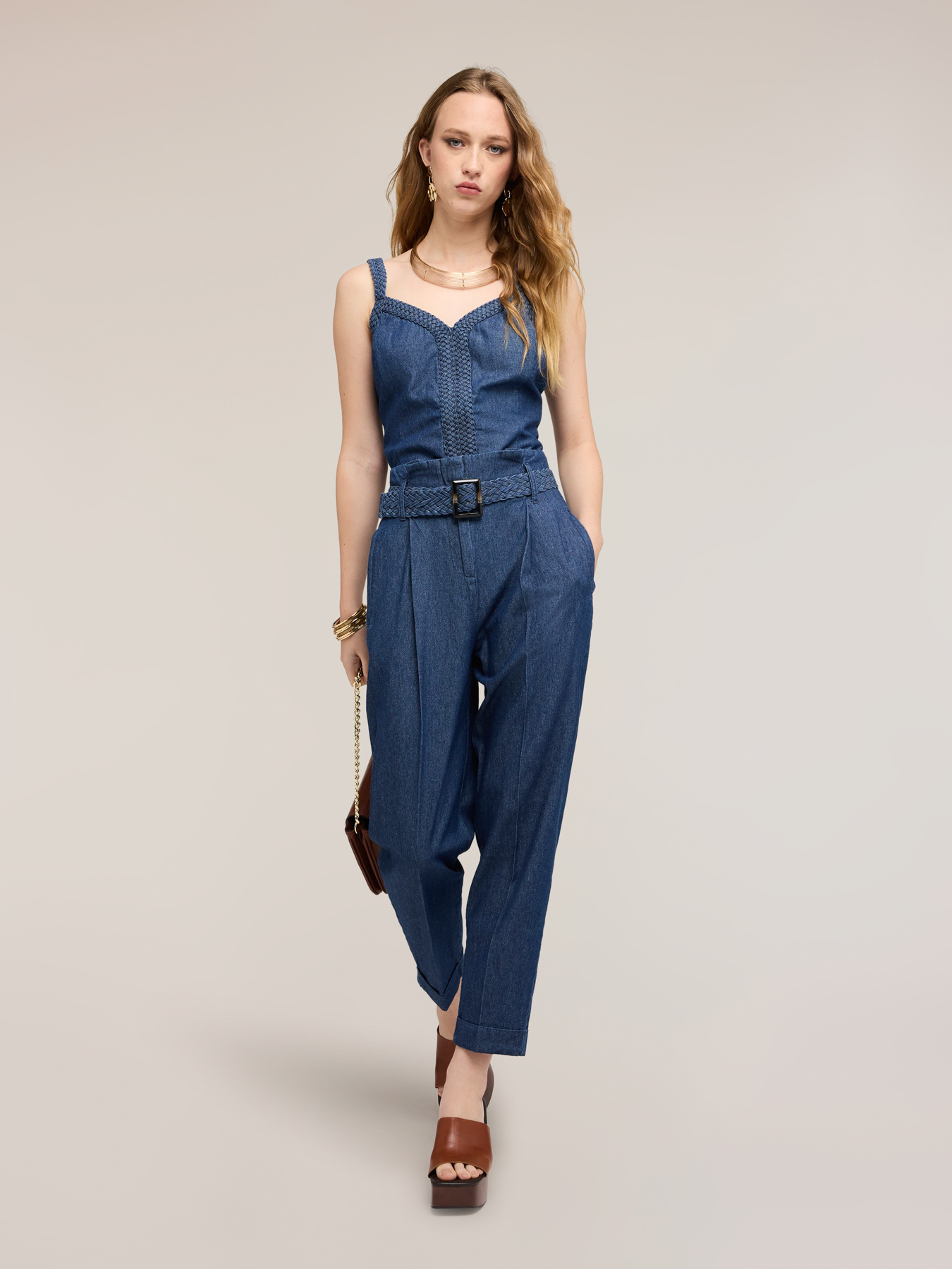 Top in denim con spalline ad intreccio image number 3