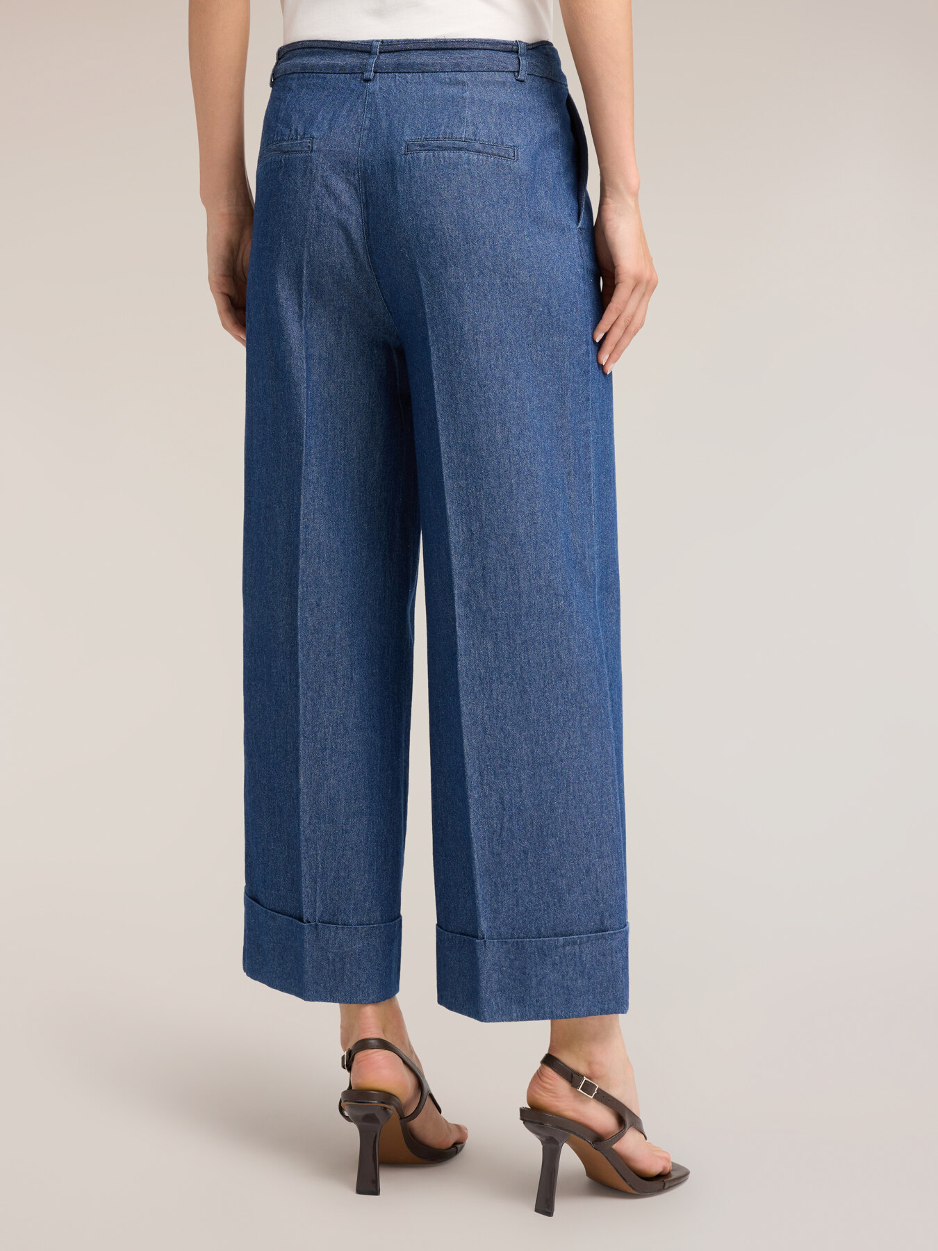 Jeans cropped palazzo con coulisse image number 2