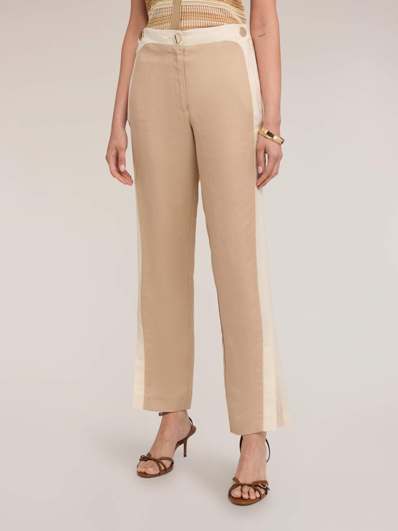 Pantaloni con piping e spacco sul fondo image number 0