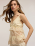 Top in pizzo con scollo a V image number 2