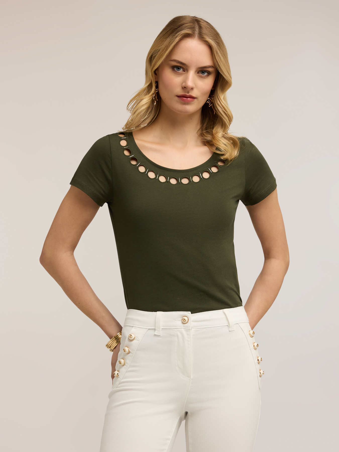 T-shirt con motivi cut-out image number 0