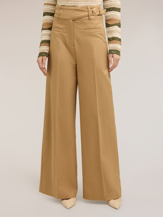 Pantaloni palazzo con alta cintura