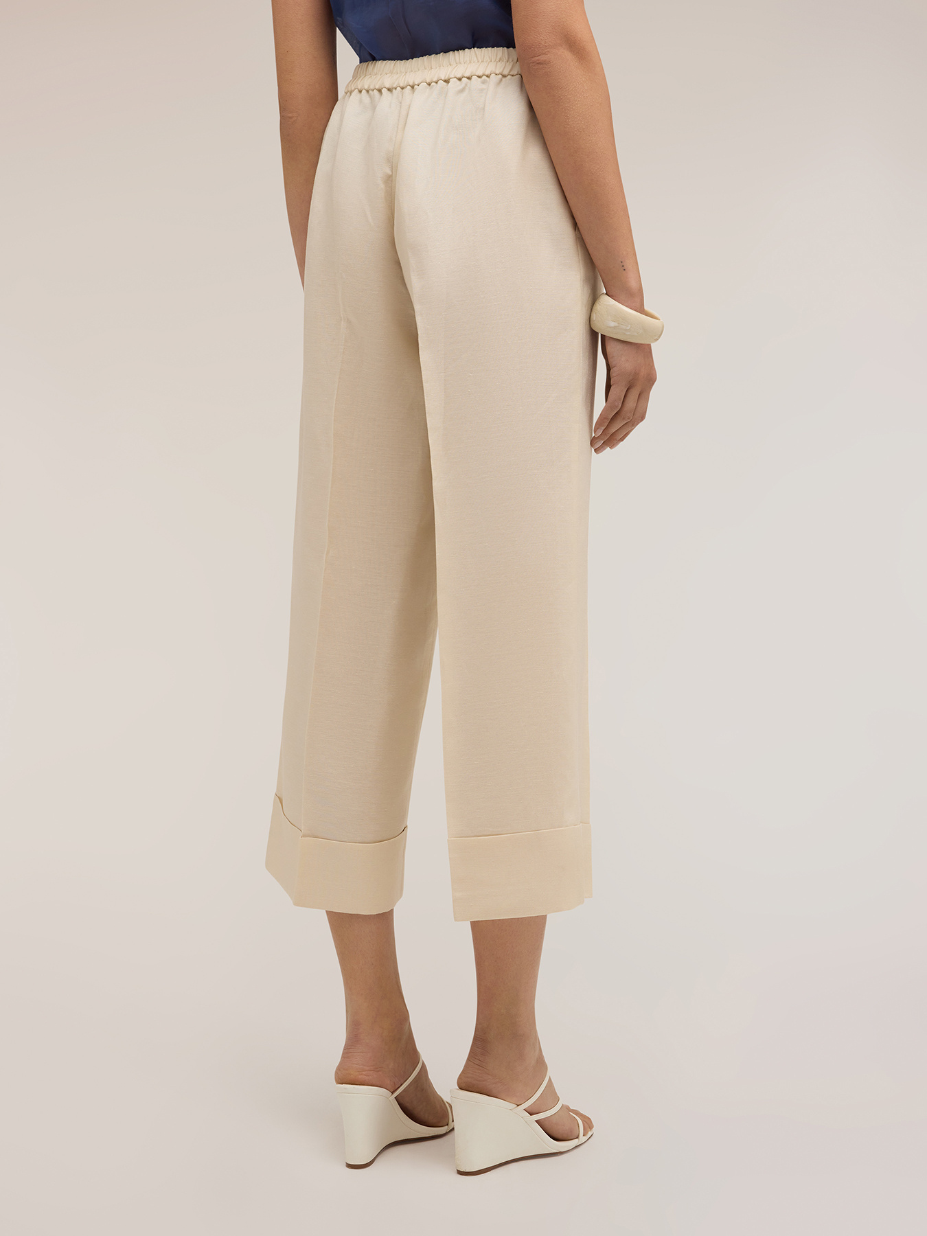 Pantaloni cropped in misto lino image number 1