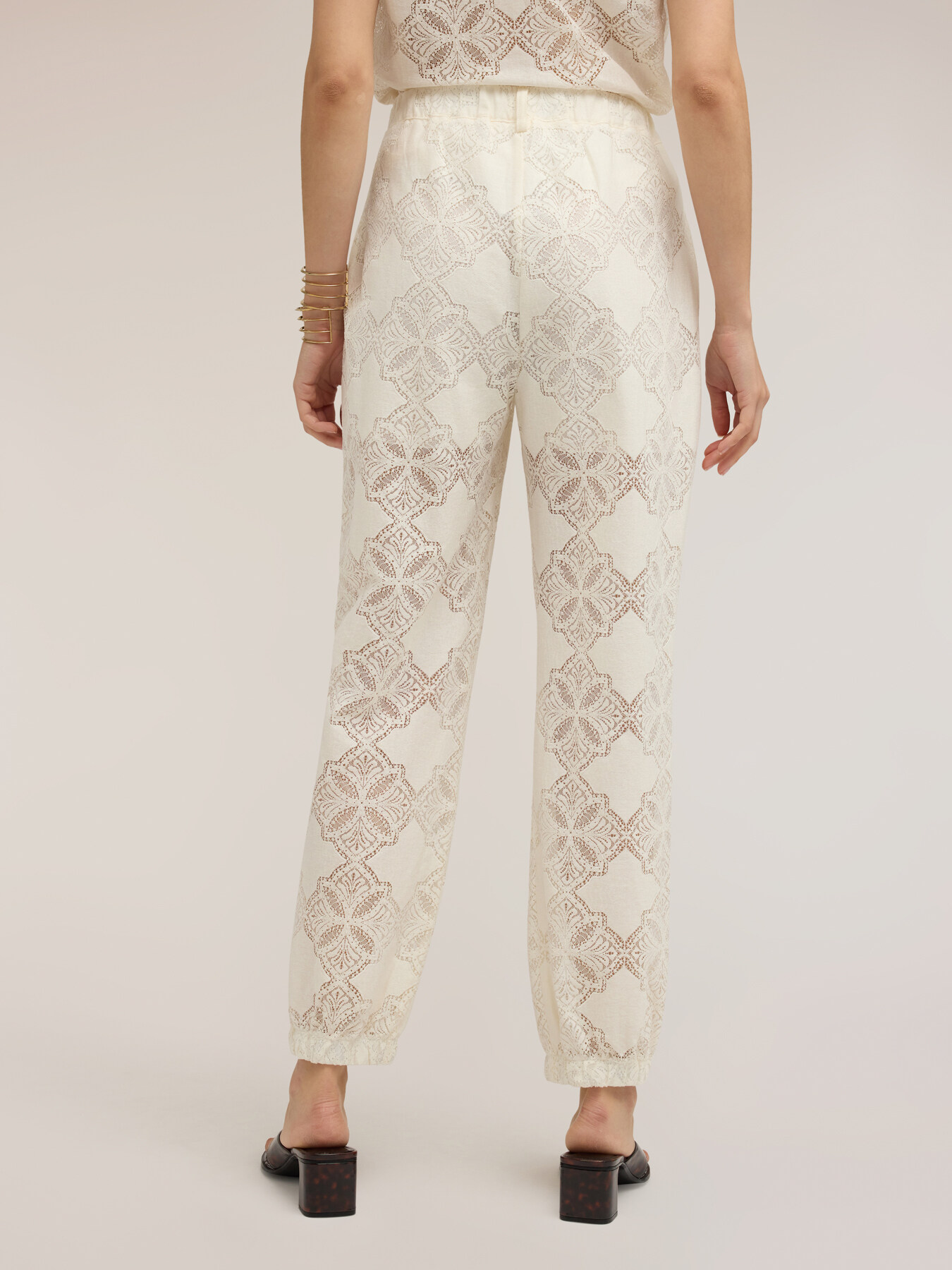 Pantaloni jogging in pizzo image number 1