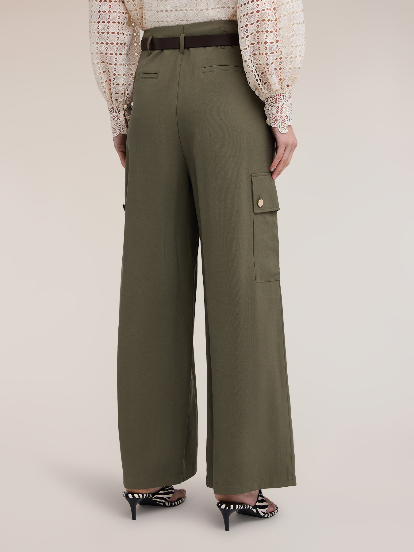 Pantaloni palazzo con tasche cargo image number 1