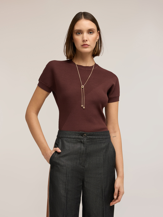 Maglia a coste con manica a kimono