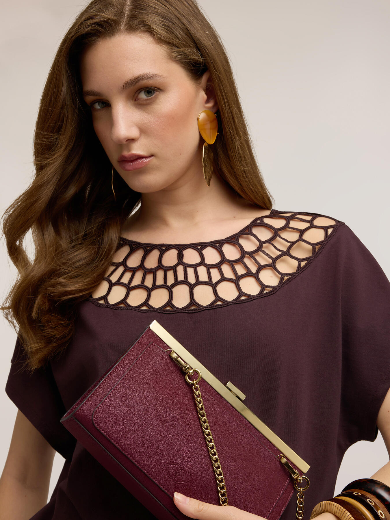 Clutch rigida laminata con tracolla a catena image number 0