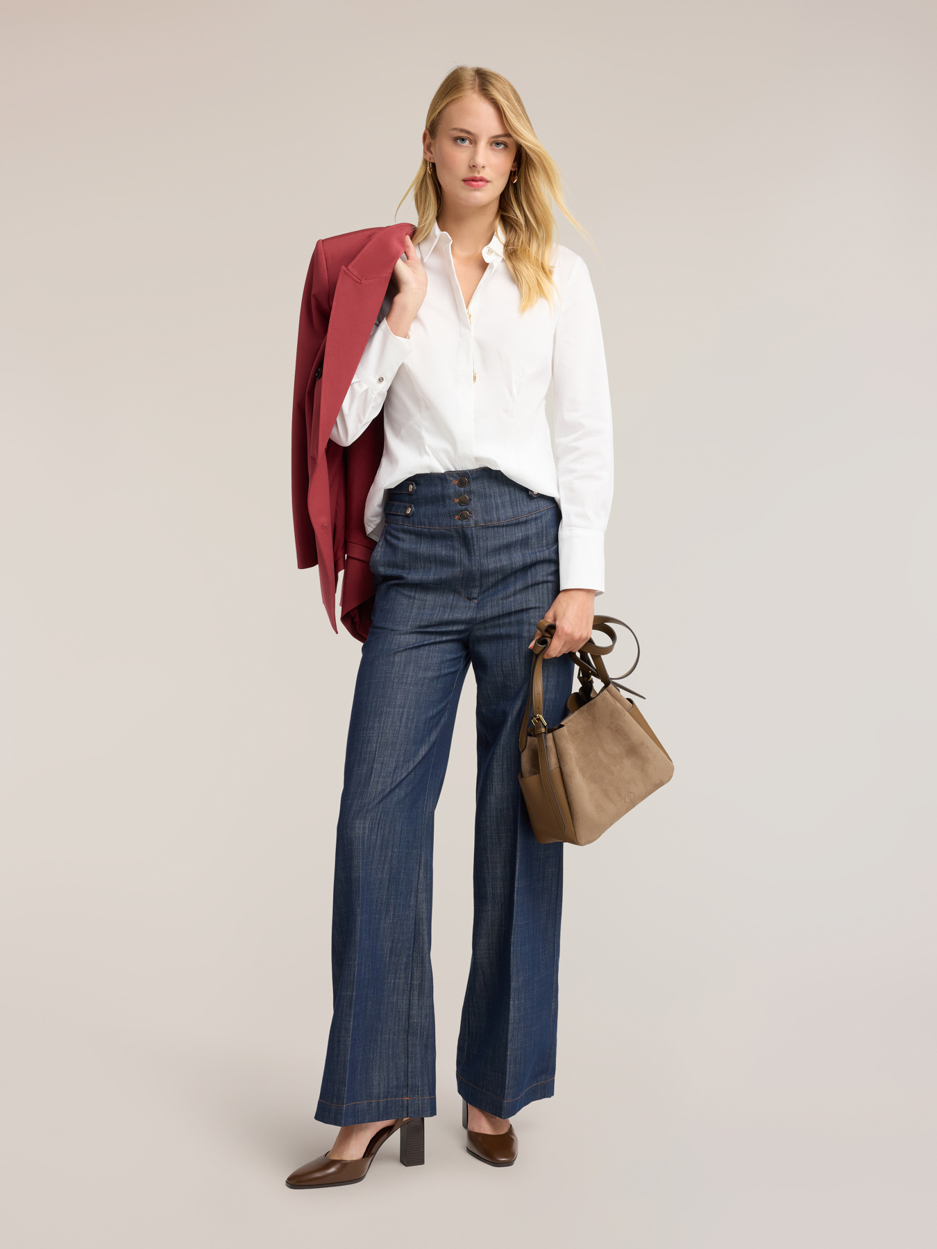 Jeans palazzo in denim a vita alta con piega image number 0