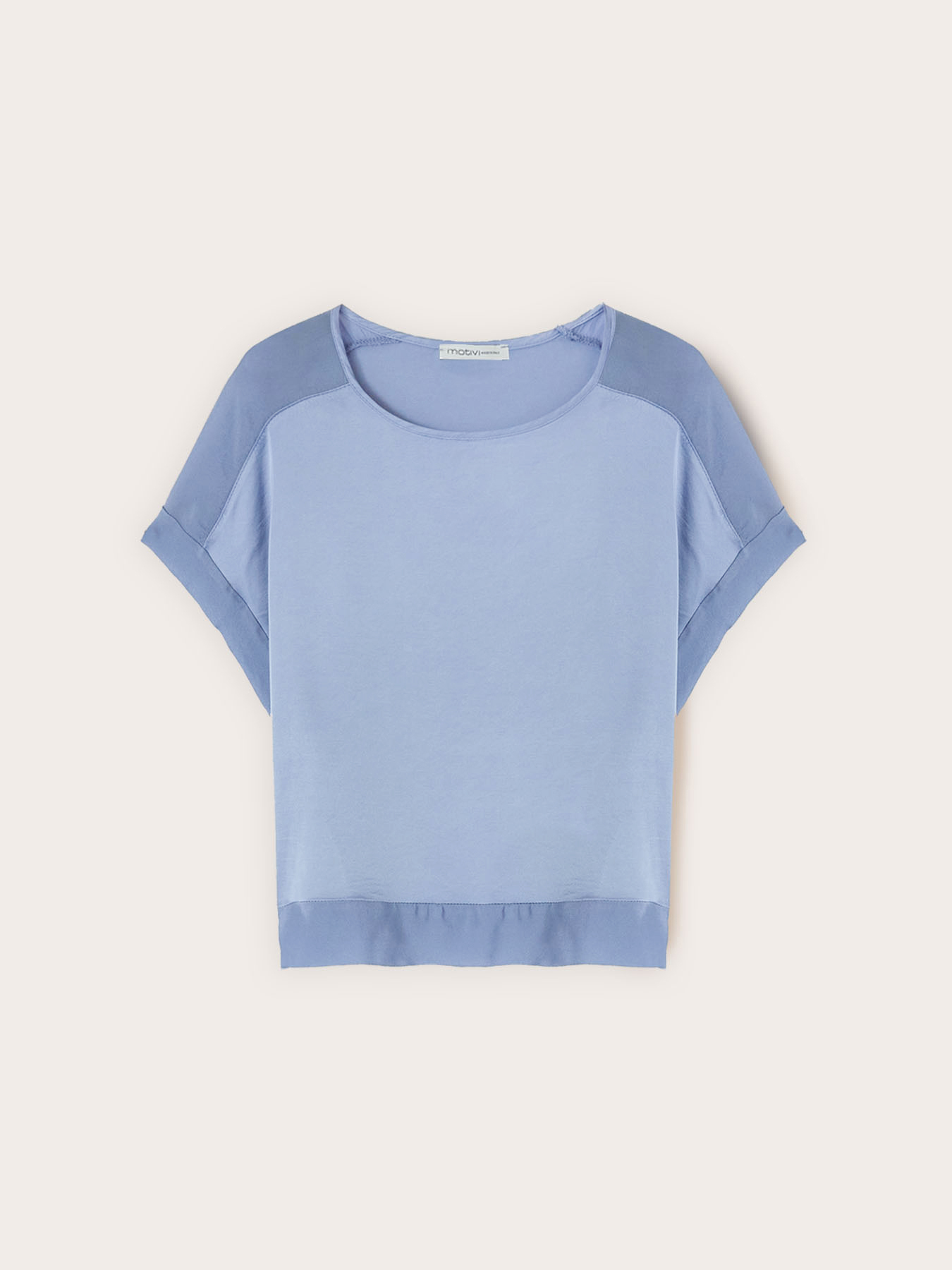 Blusa in raso con scollo a barchetta image number 4