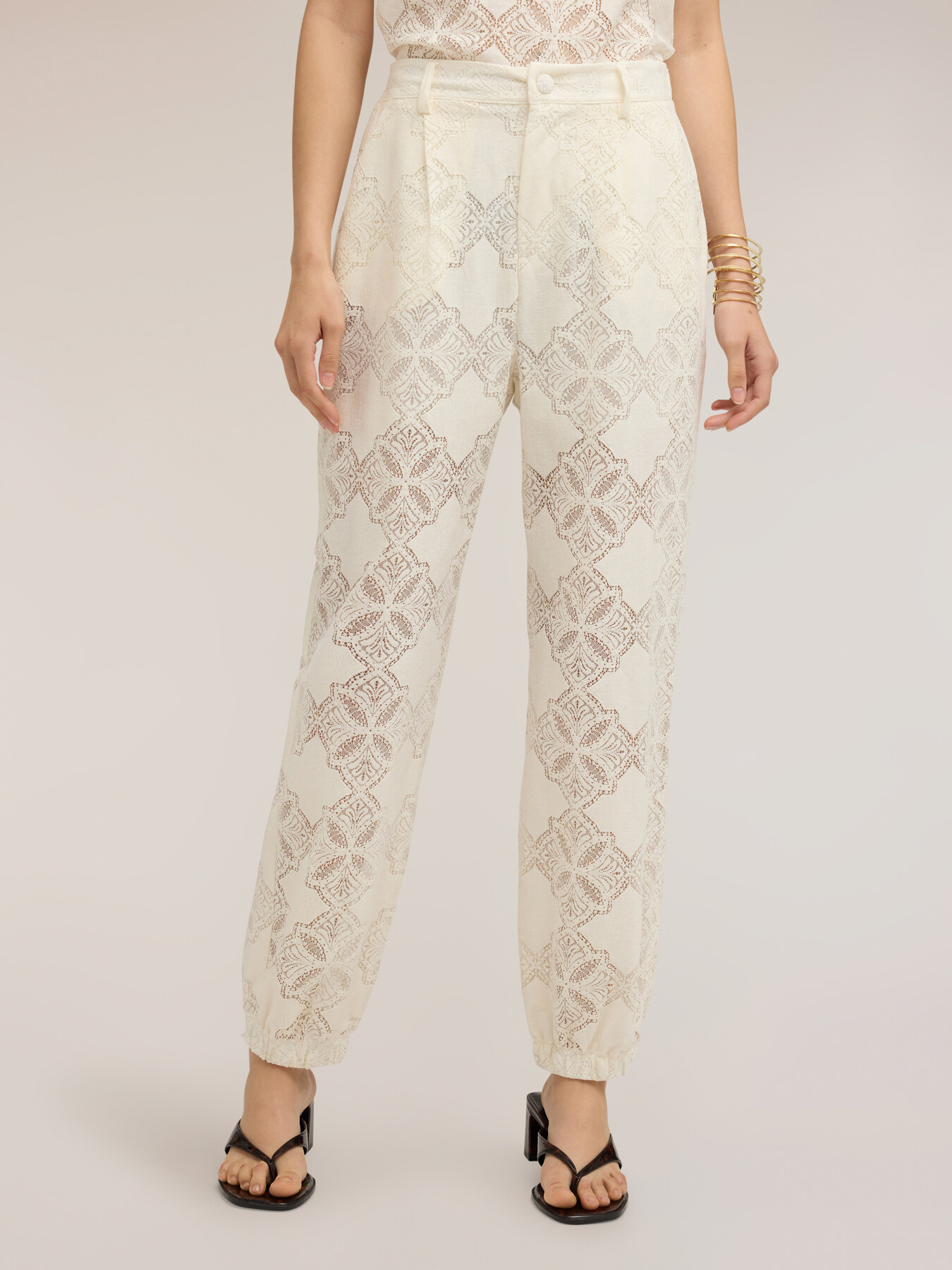 Pantaloni jogging in pizzo image number 0