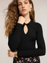 Maglia polo a coste in viscosa con cut-out image number 2