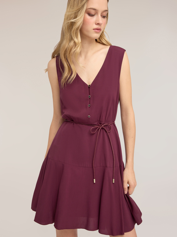 Vestito flare in viscosa con cintura intrecciata