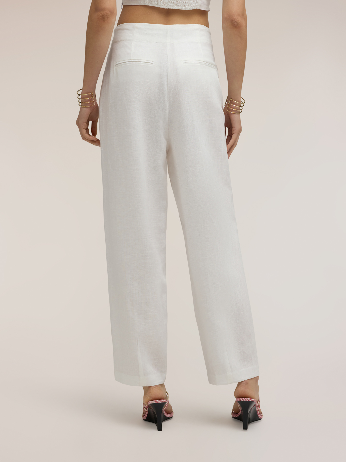 Pantaloni con pince al fondo misto lino image number 1