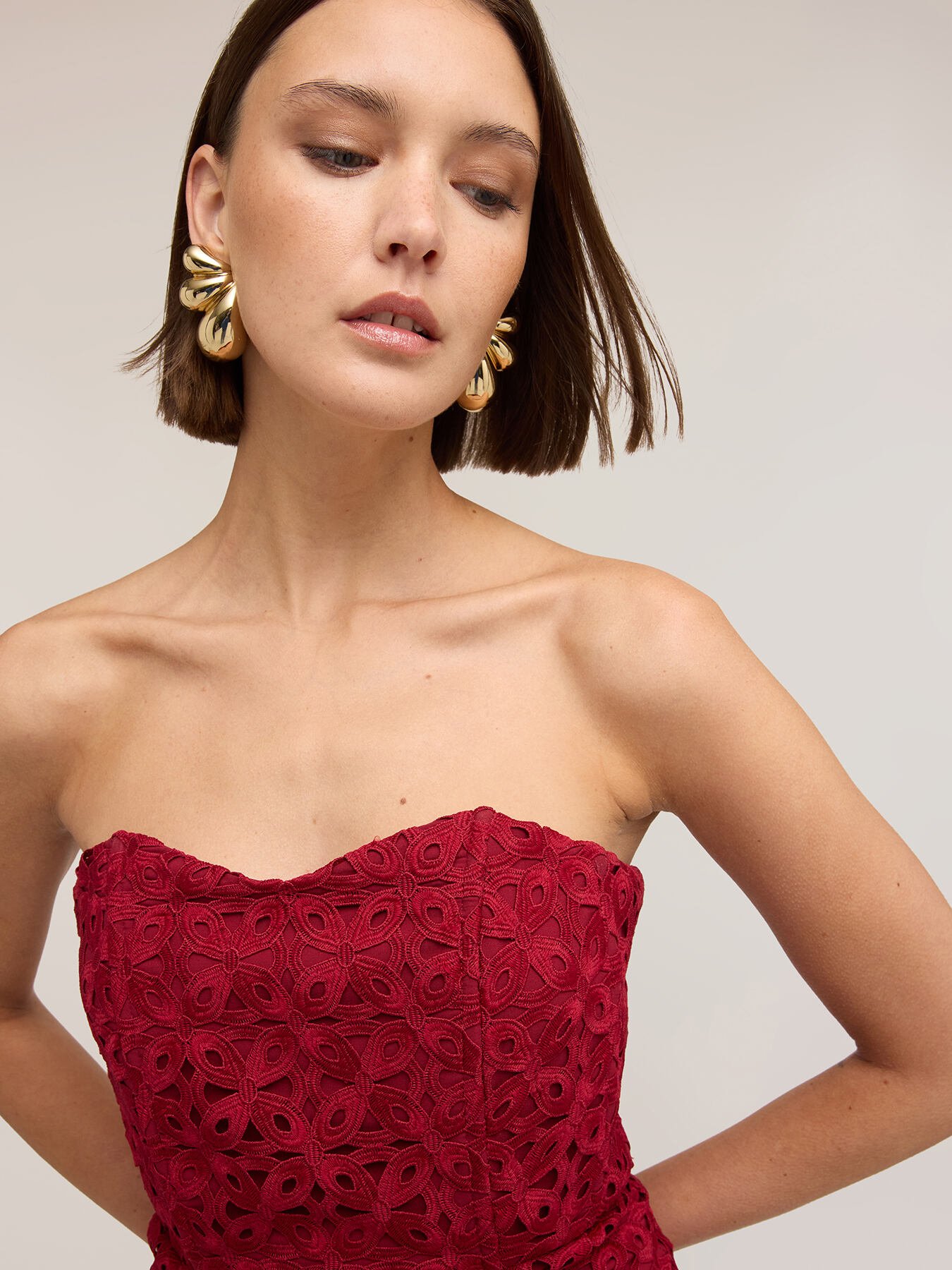 Vestito tubino in pizzo macram&eacute; image number 3