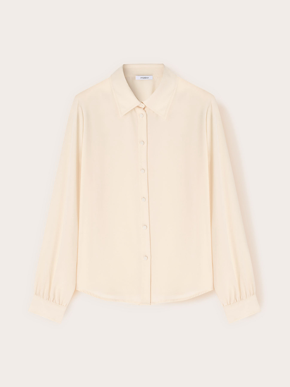 Camicia in cr&ecirc;pe de chine con colletto classico