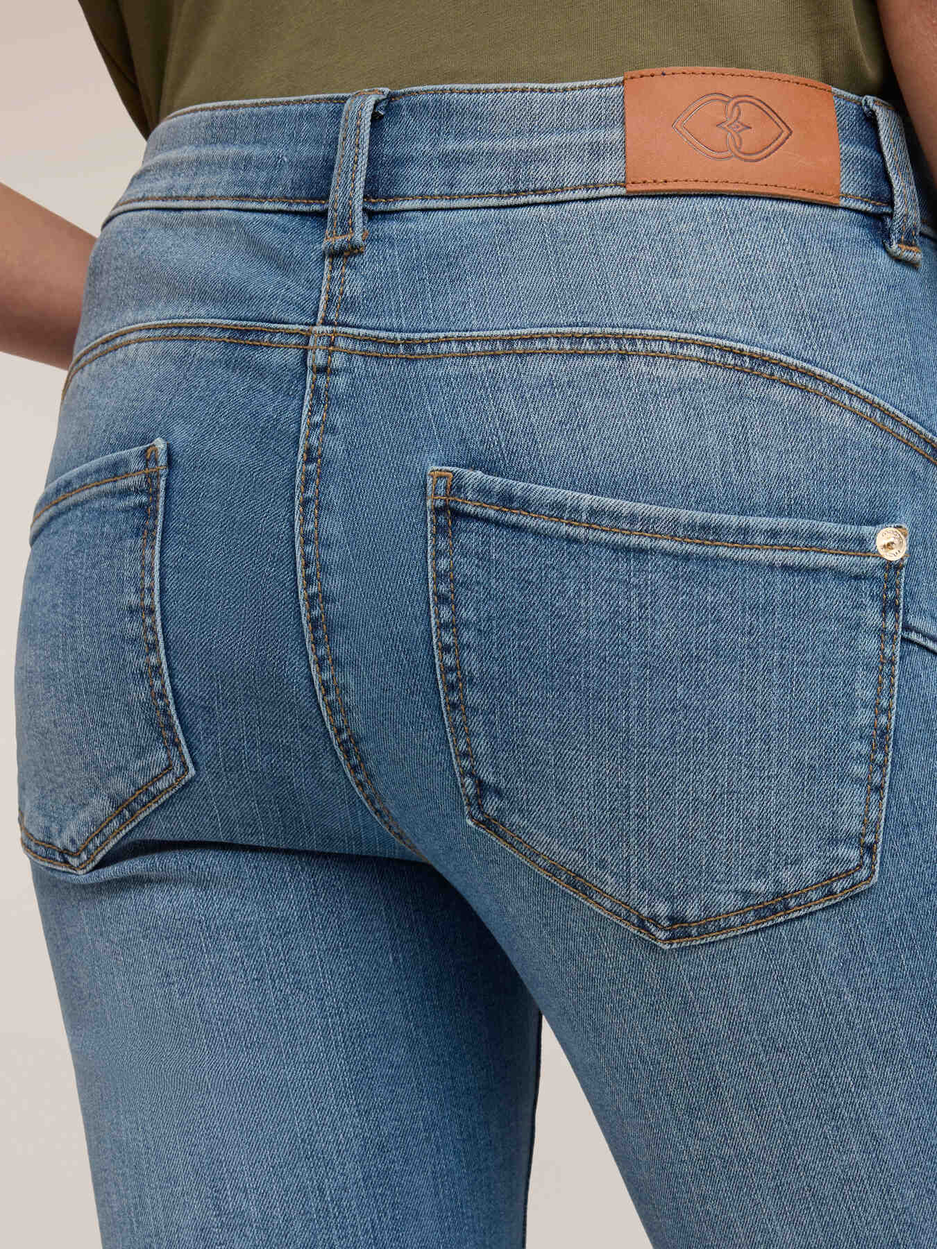 Jeans flare light blue image number 3