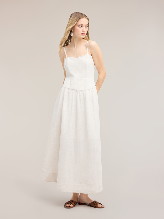 Vestito flare lungo in misto lino