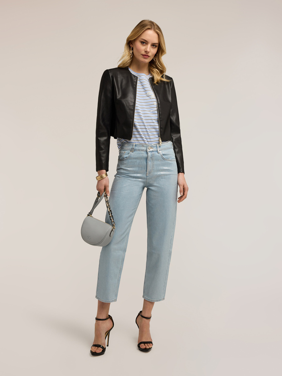 Jeans regular boyfit con laminatura