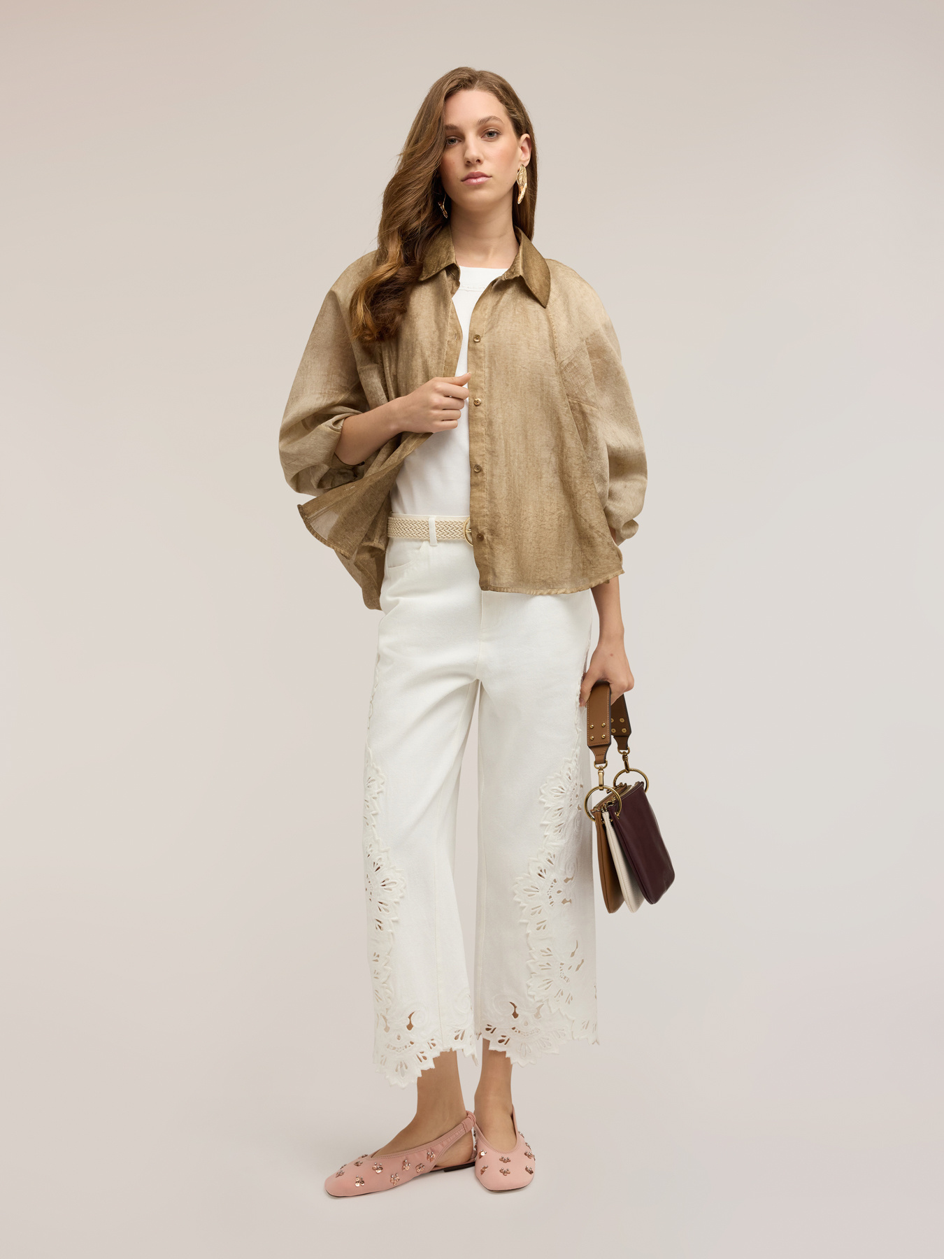 Pantaloni cropped con ricami sangallo image number 0
