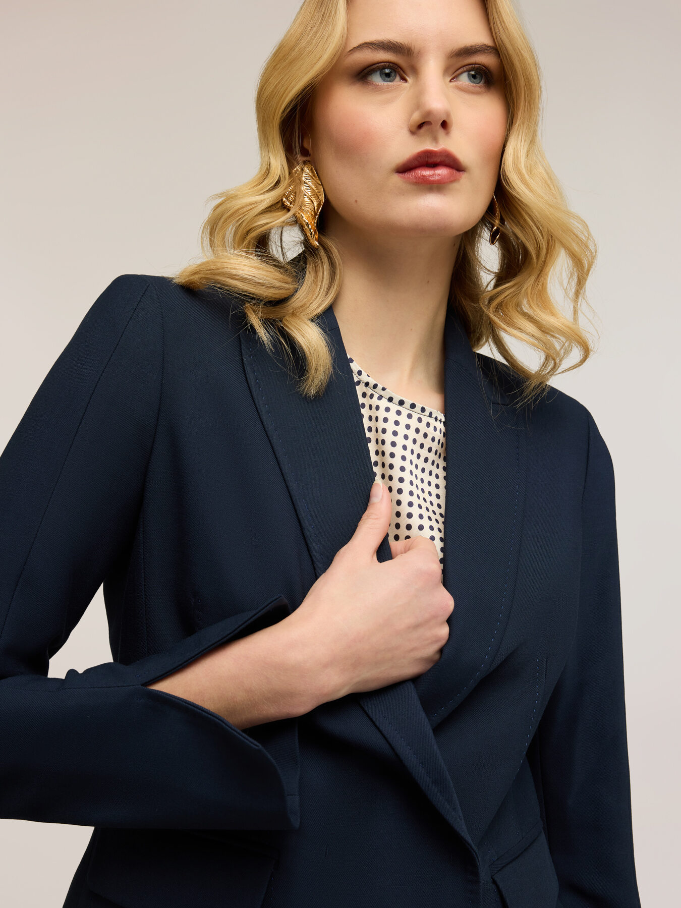 Blazer con spacco al fondo manica image number 3