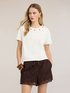 T-shirt con ricamo ciliegie image number 0