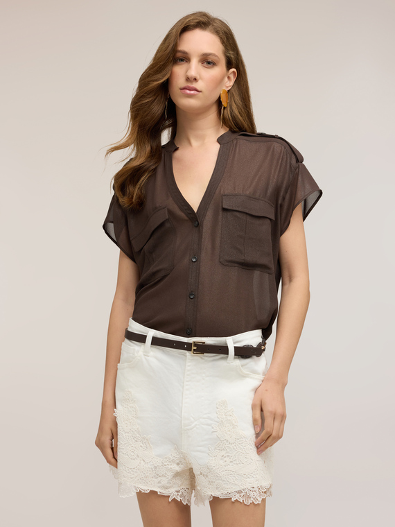 Camicia in georgette laminata con tasche