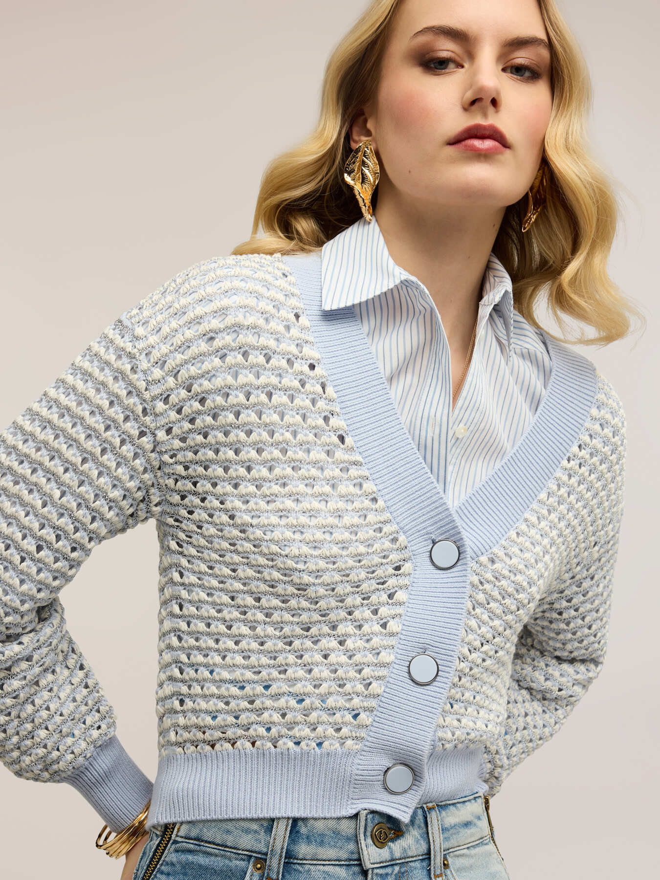 Cardigan corto in maglia lurex traforata image number 2
