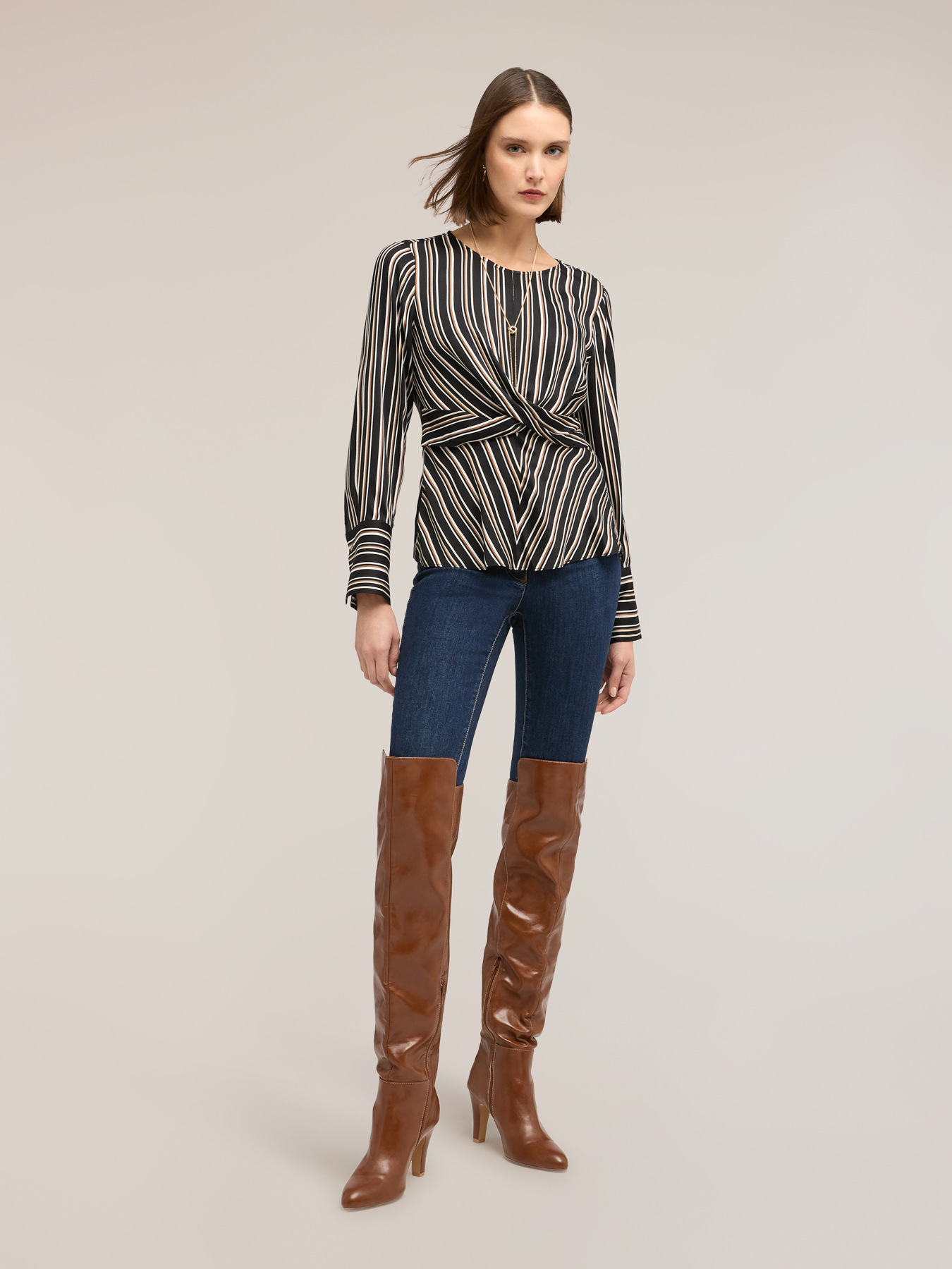 Blusa a righe con incrocio image number 0