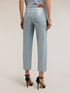 Jeans regular boyfit con laminatura image number 1