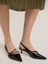 D&eacute;collet&eacute; slingback con listini e tacco kitten image number 0