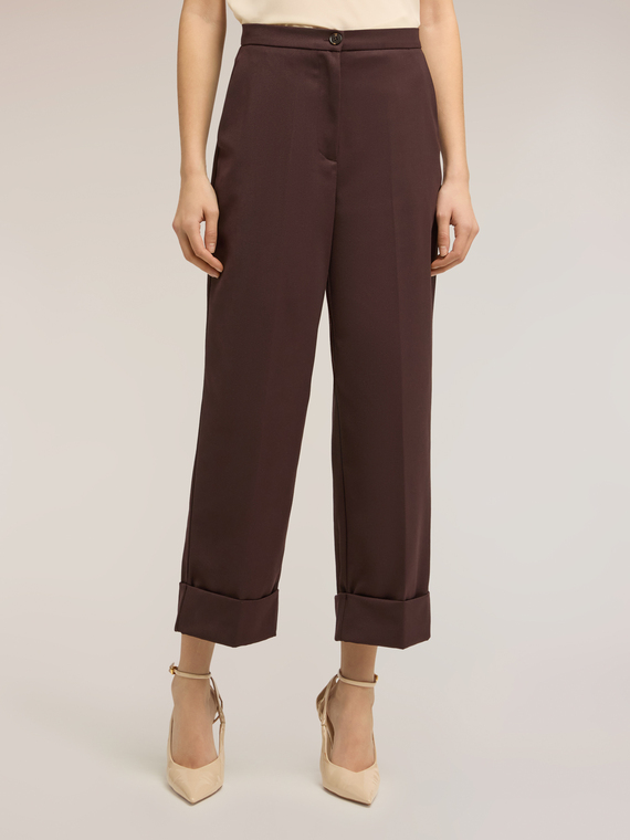 Pantaloni cropped con risvolto