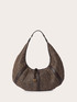 Borsa a tracolla hobo intrecciata con nappine image number 1