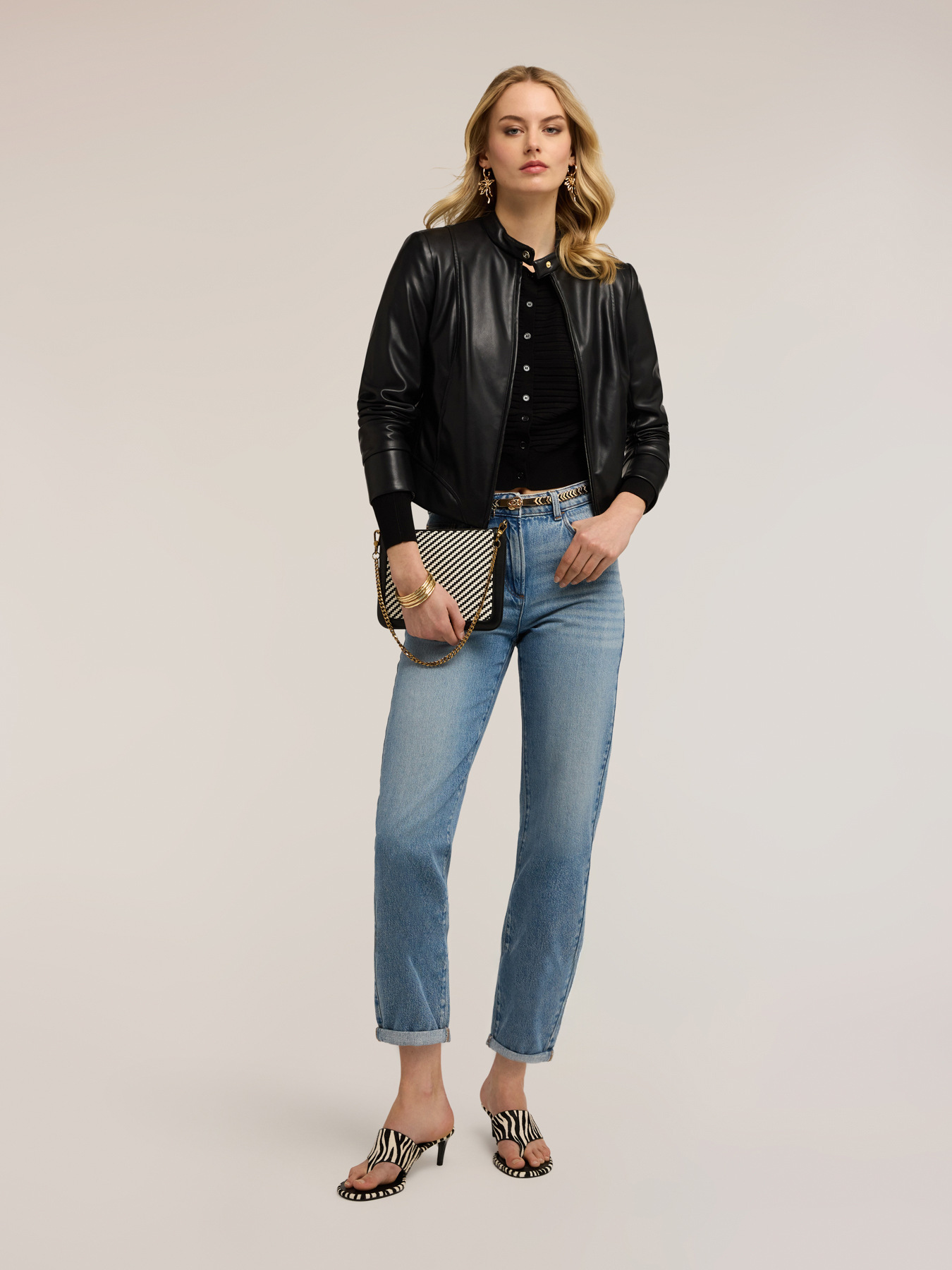 Jeans boyfriend con risvolto image number 0
