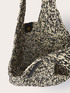 Shopper intrecciata con manici a spalla image number 4