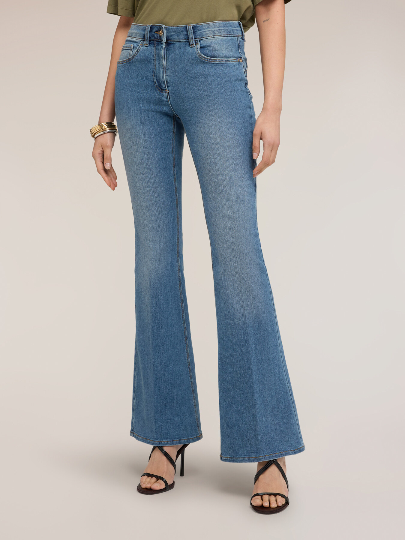 Jeans flare light blue image number 0