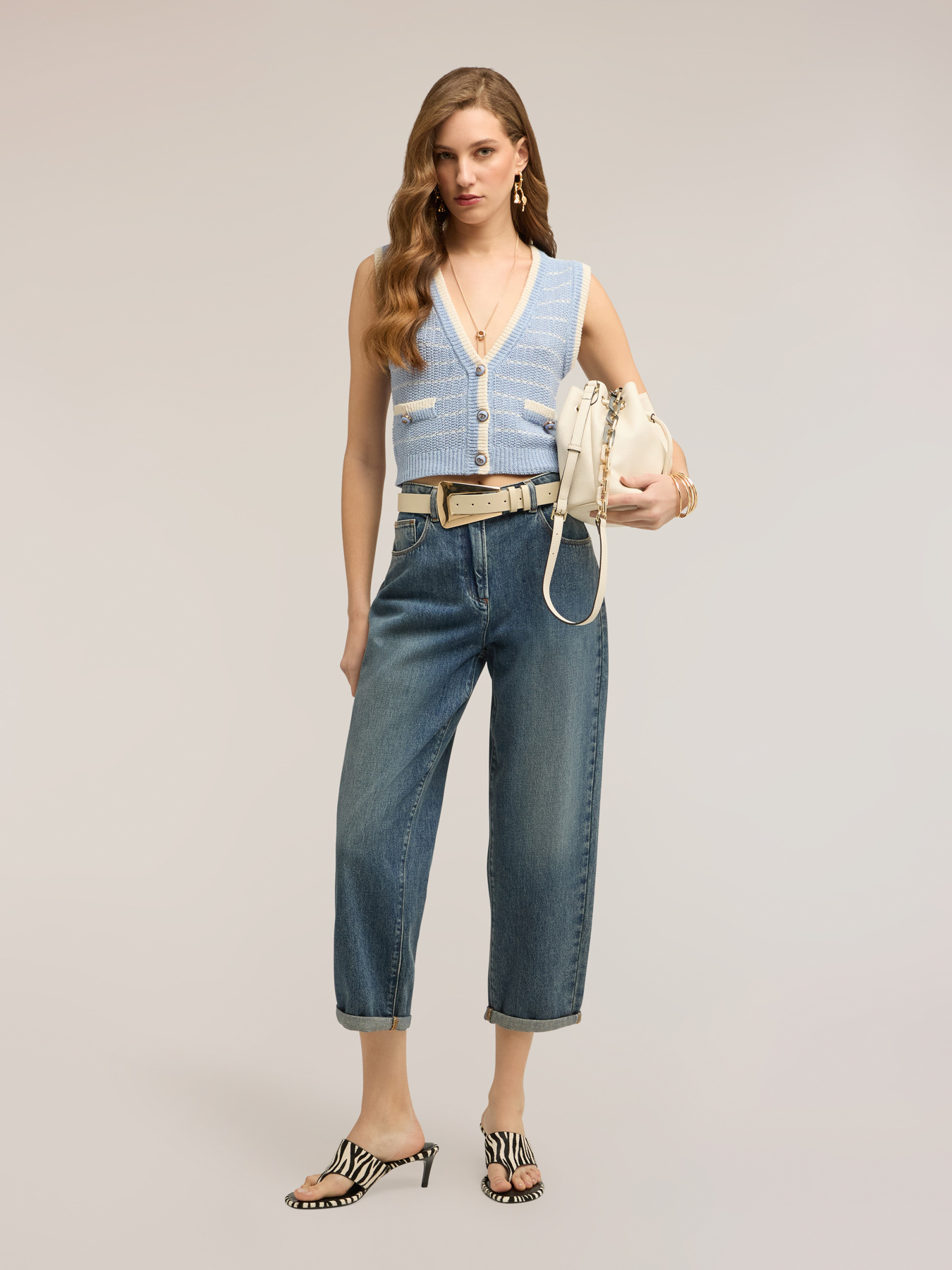 Gilet cropped in maglia lavorata image number 0