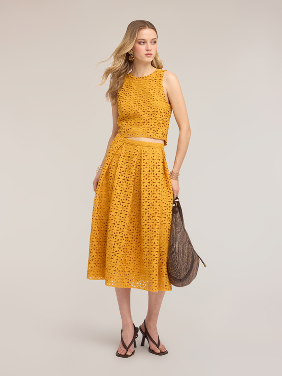 Gonna a pieghe in pizzo macram&eacute;