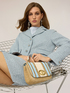 Borsa a tracolla in rafia e righe image number 0