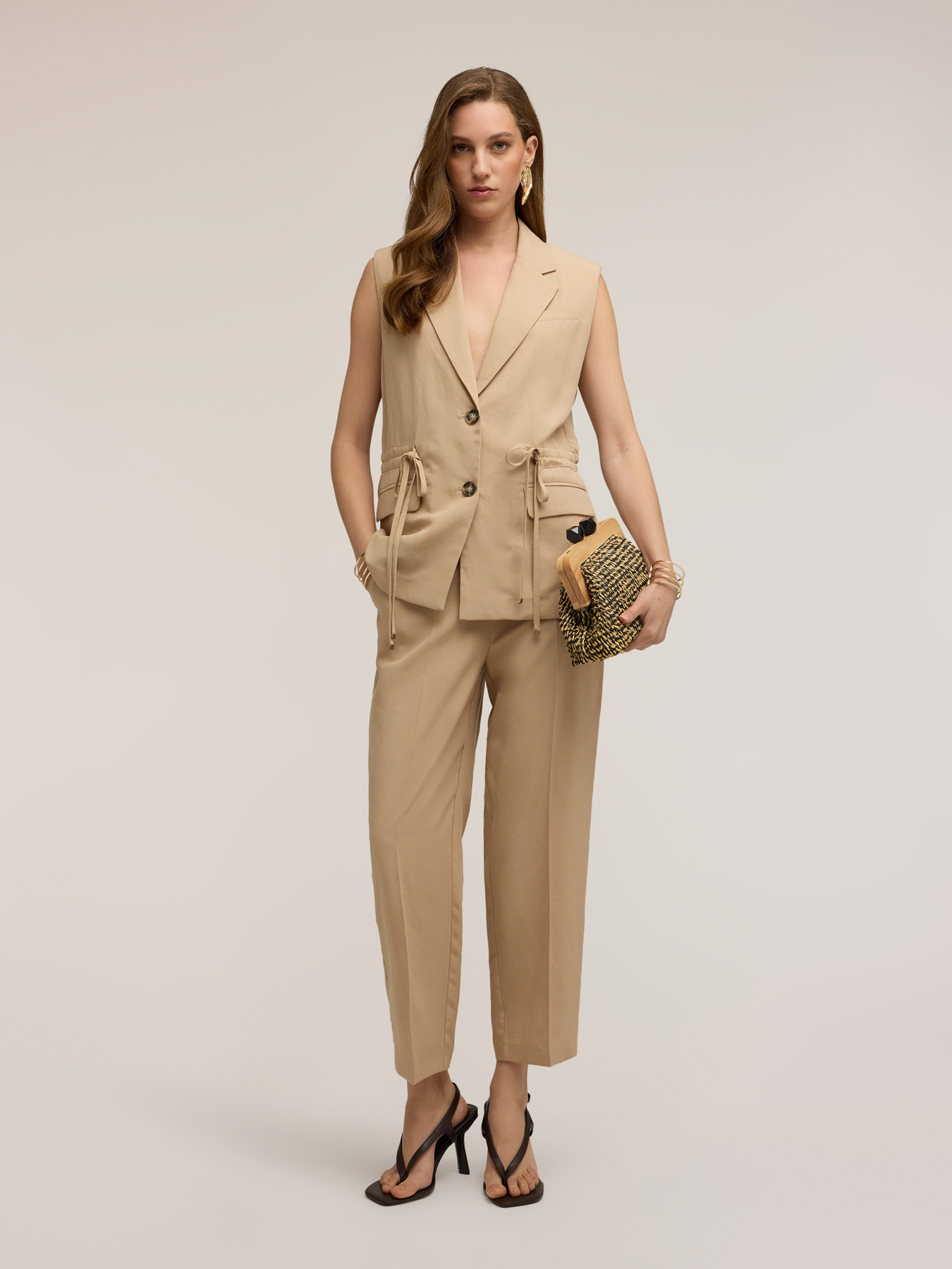 Gilet con coulisse in misto lyocell image number 2