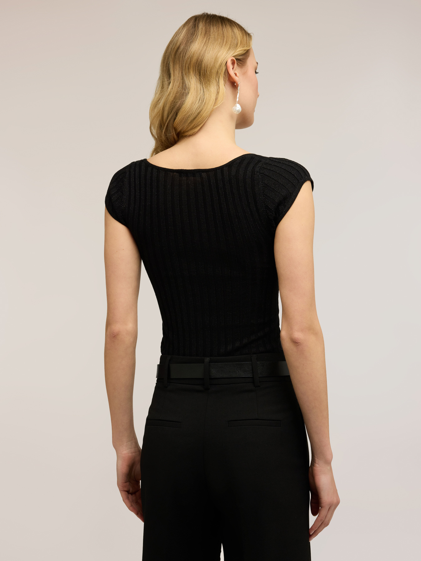 Maglia slim in lurex a coste image number 1