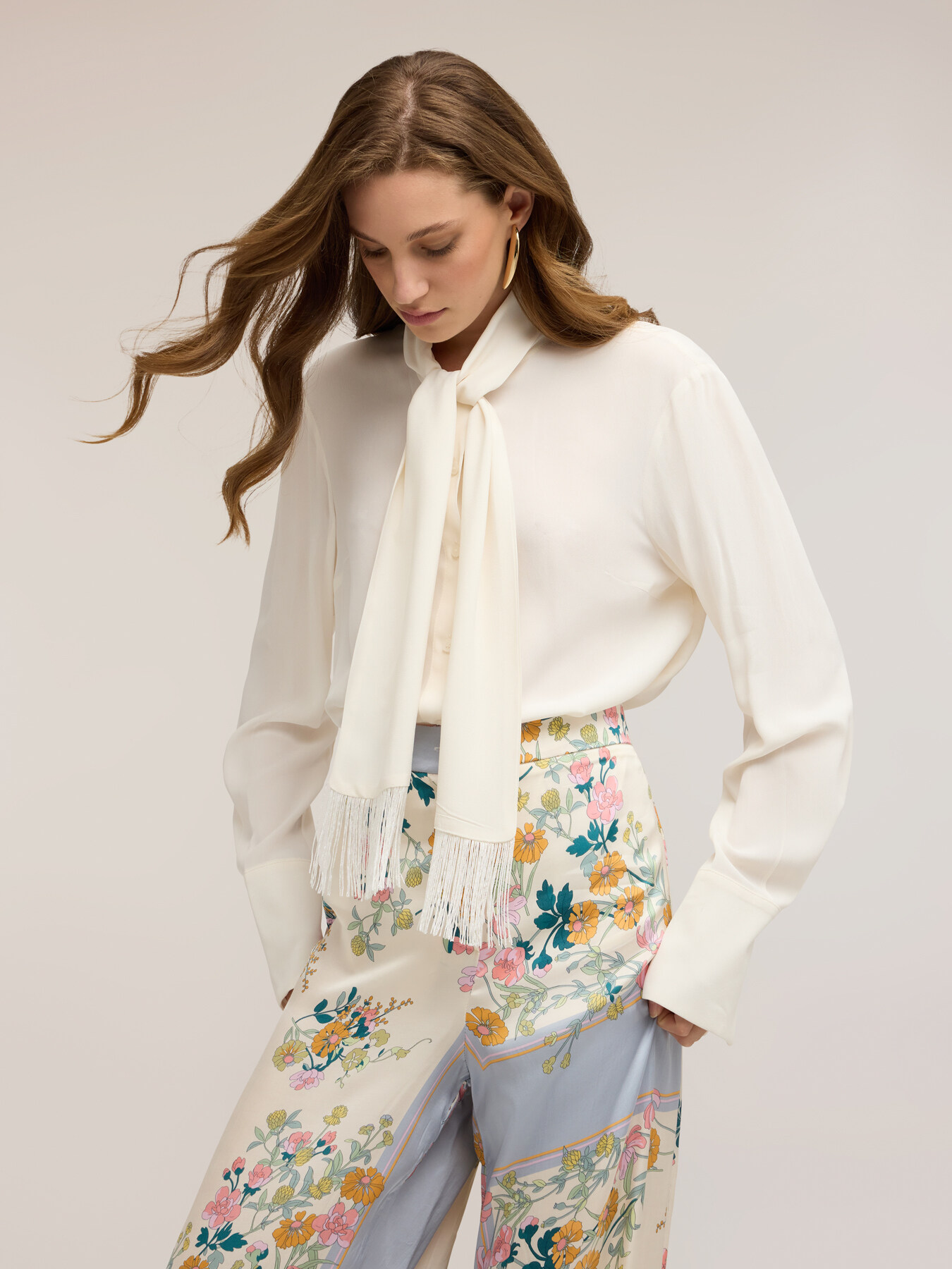 Camicia in georgette con sciarpa image number 0