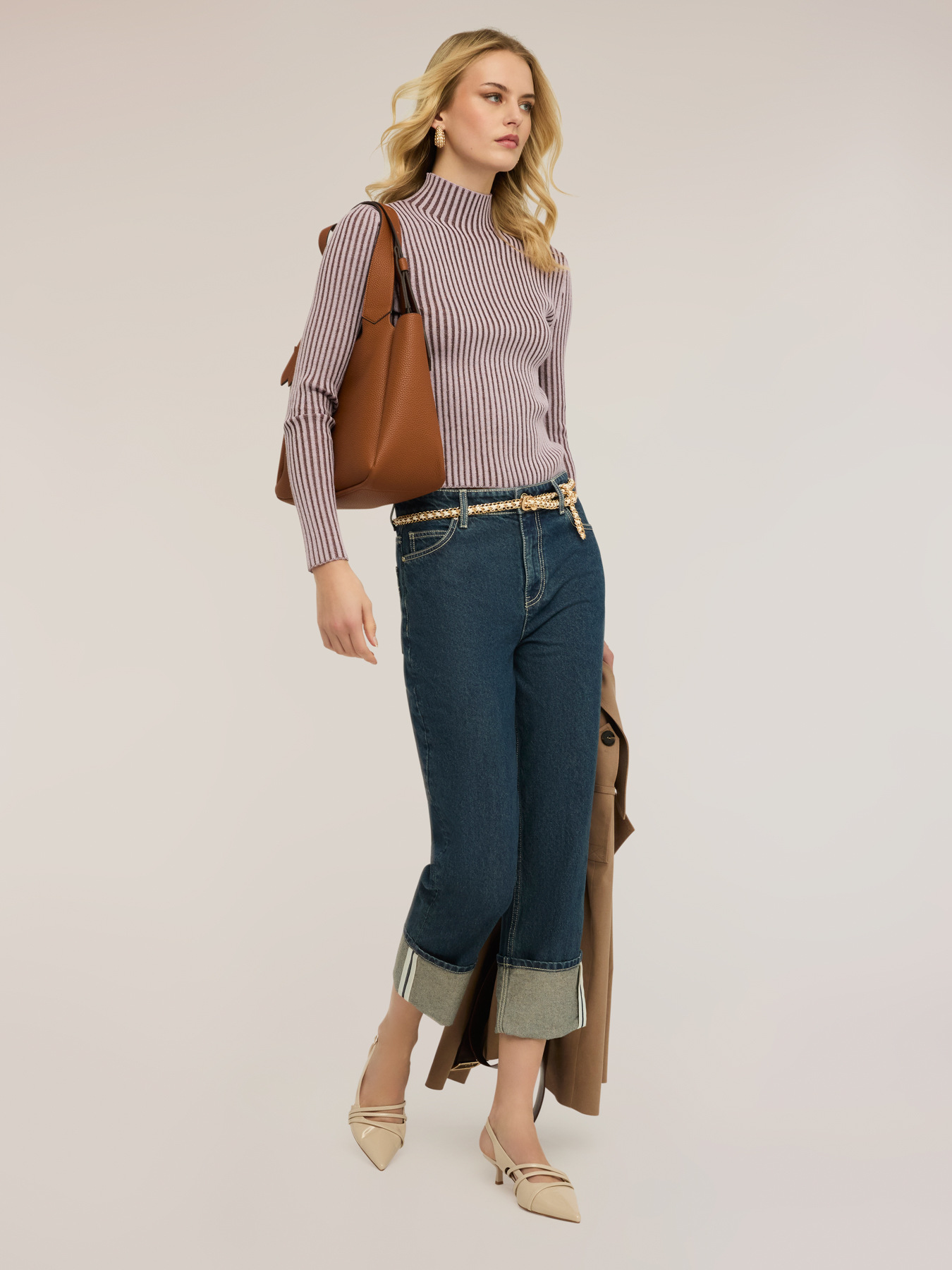 Jeans cropped con risvolto image number 0