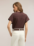 T-shirt in raso con scollatura a serafino image number 1