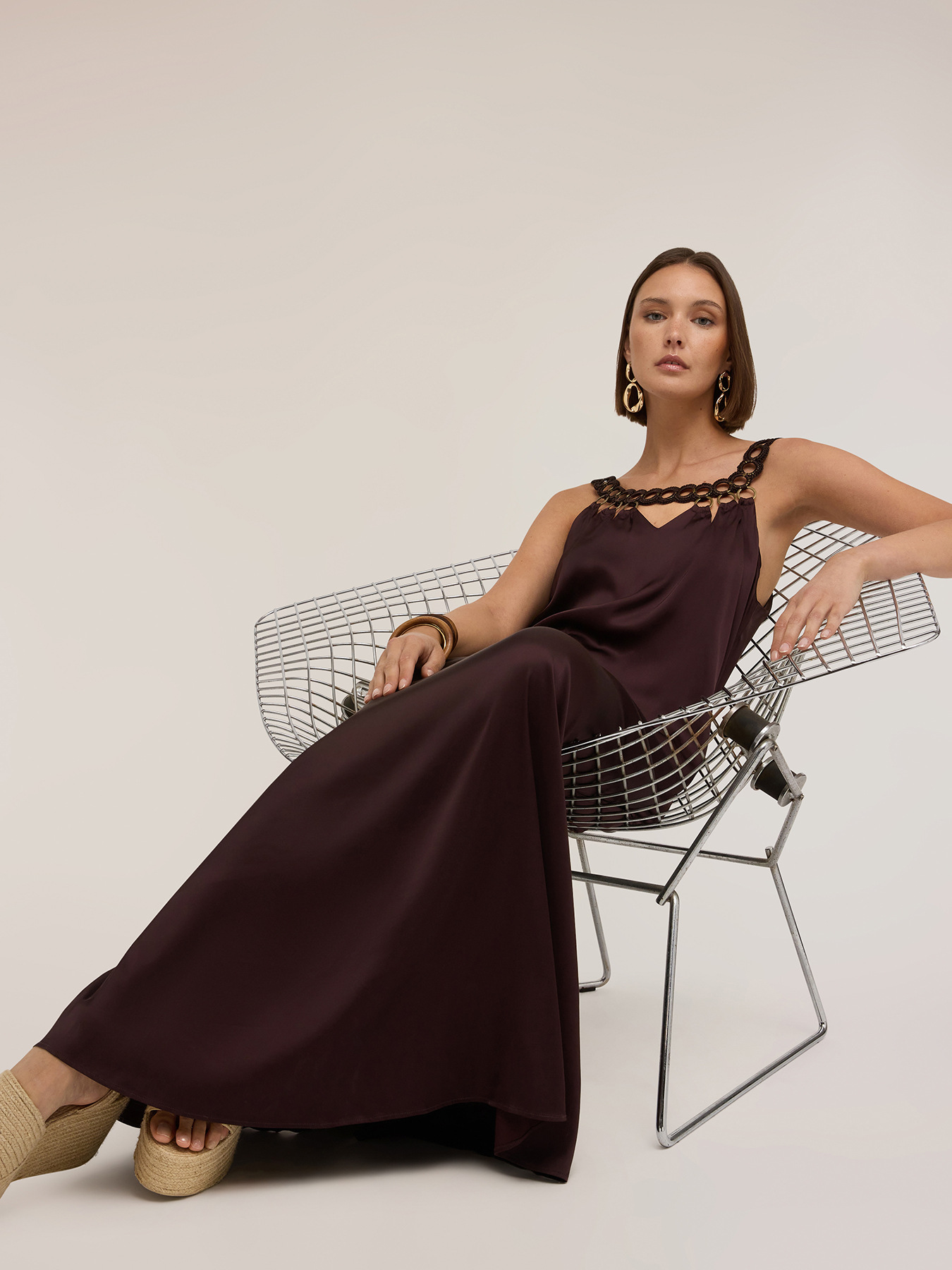 Maxi abito in raso con dettaglio metallico image number 3